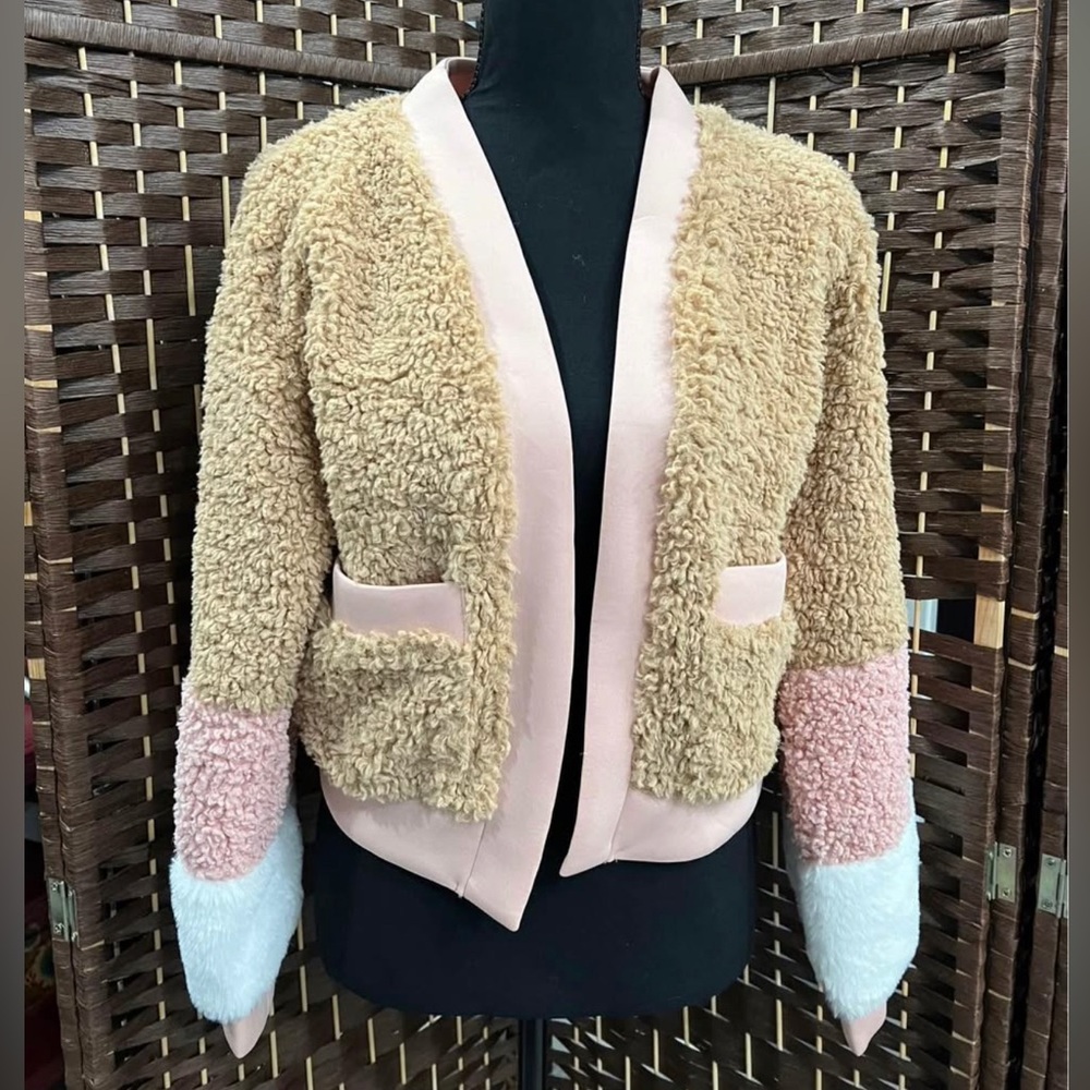 SHEIN | Sherpa Jacket | Size XS | Preloved but in EUC